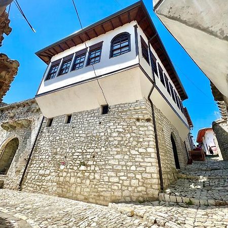 Villa Athina in Berat Castle - Since 1741 Esterno foto