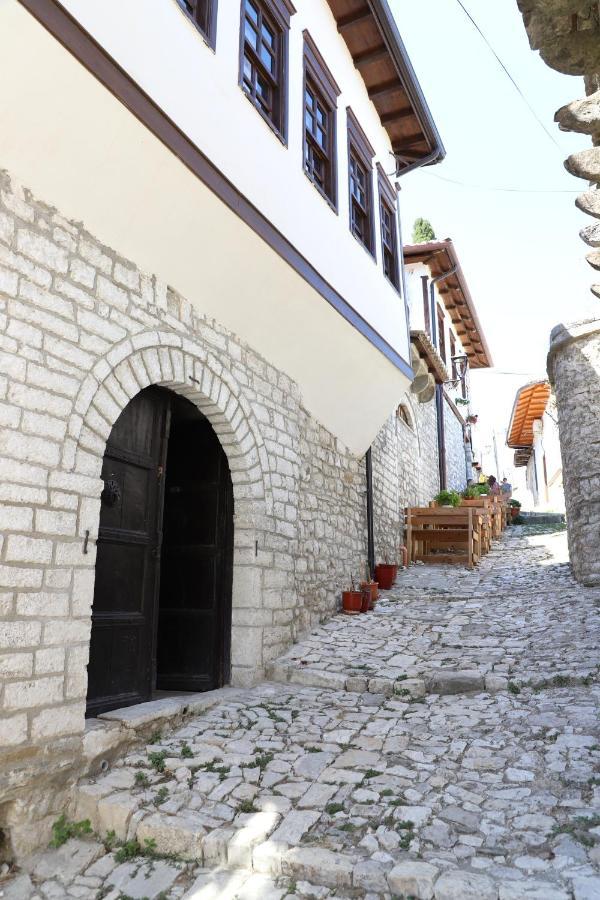 Villa Athina in Berat Castle - Since 1741 Esterno foto