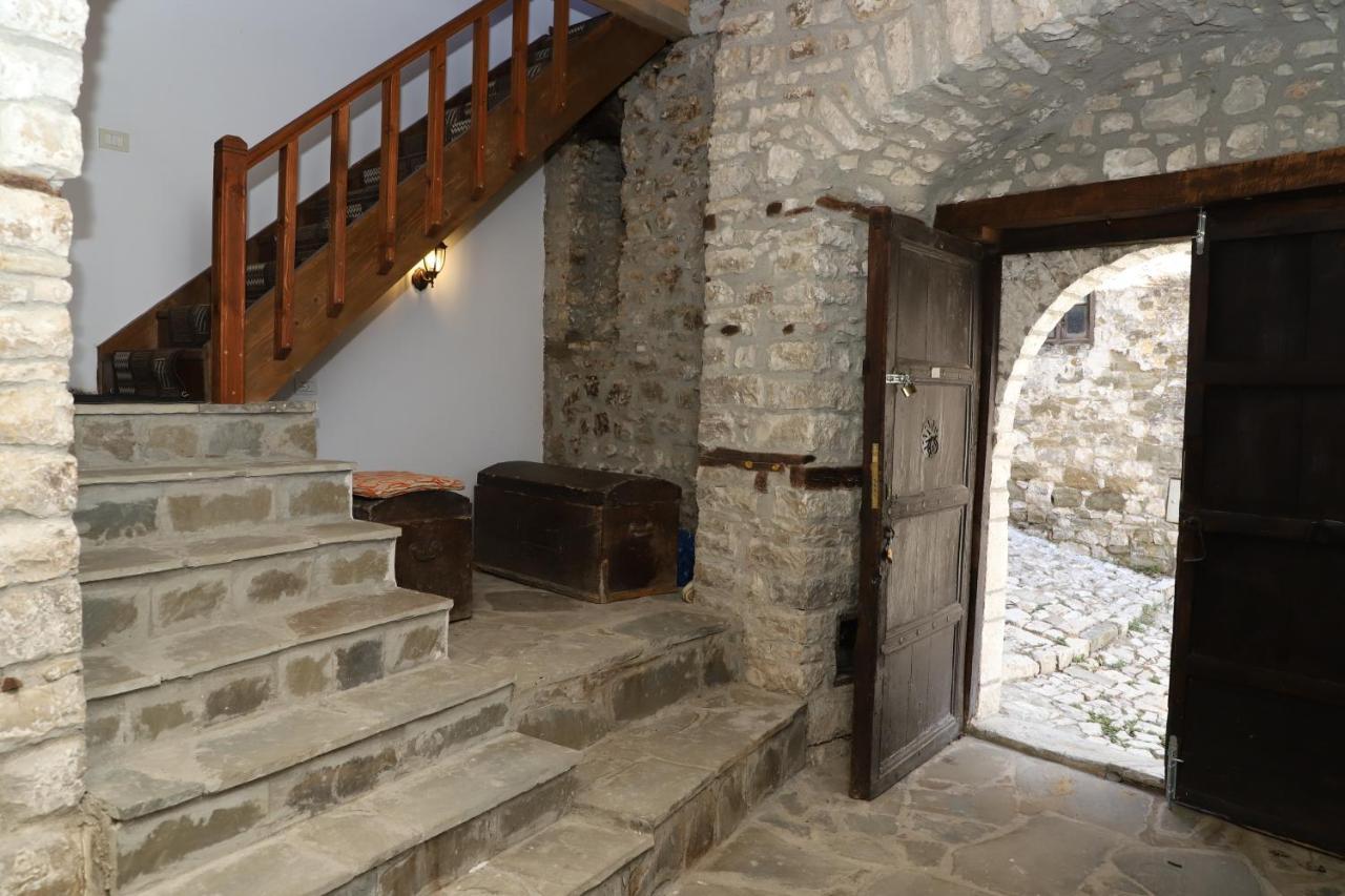 Villa Athina in Berat Castle - Since 1741 Esterno foto